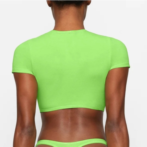 SKIMS super cropper tee - Picture 5 of 5